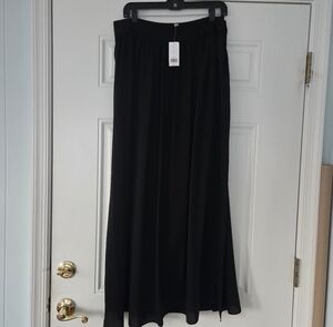 Banana Republic Size 10 Black Long Skirt NWT